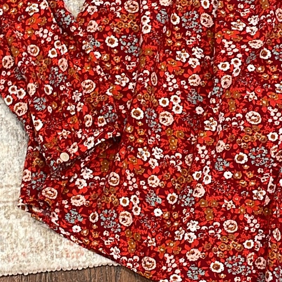 Universal Thread top - Picture 3 of 8